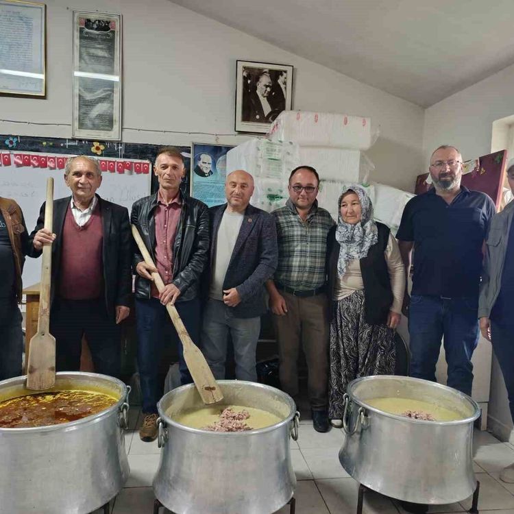 Fundacık köy hayrına yoğun katılım
