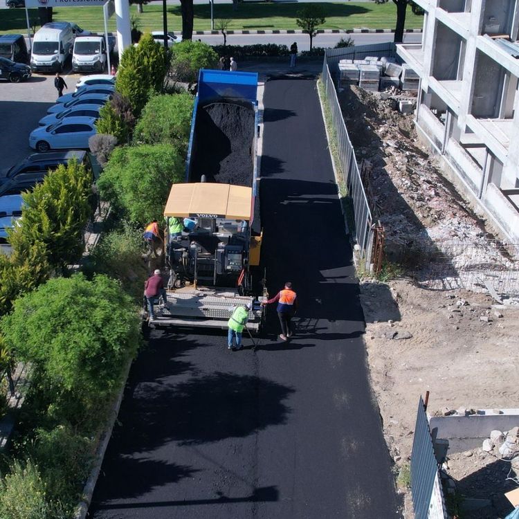 Manisa Büyükşehir, üniversite ve hastane yolunu yeniliyor