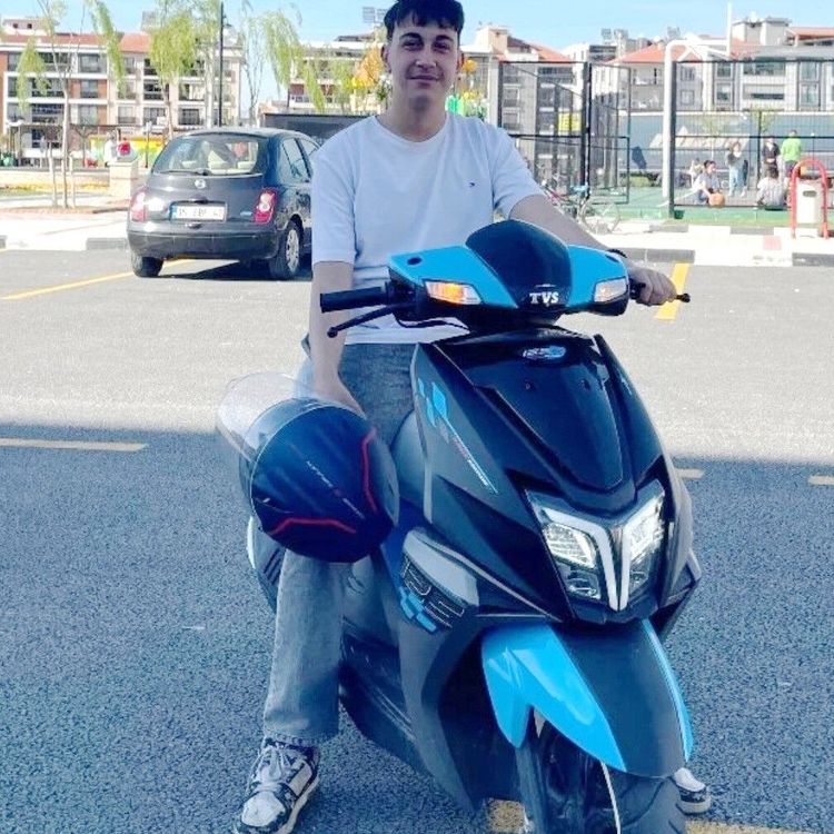 Manisa'da ortaokul öğrencisi motosiklet kazası kurbanı