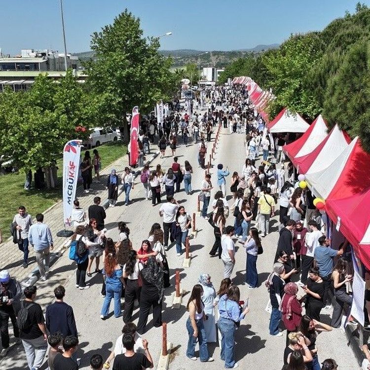 MCBÜ'KAF'26 ilk yılında büyük ilgi gördü