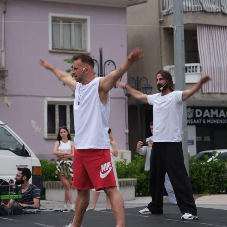 Meydanda spor ve müzik coşkusu