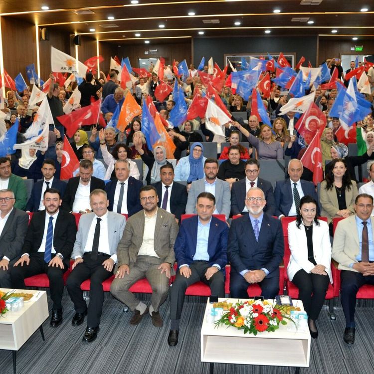 AK Parti Yunusemre İlçe Başkanlığı tarafından Genişletilmiş İlçe Danışma Meclisi Toplantısı düzenlendi.