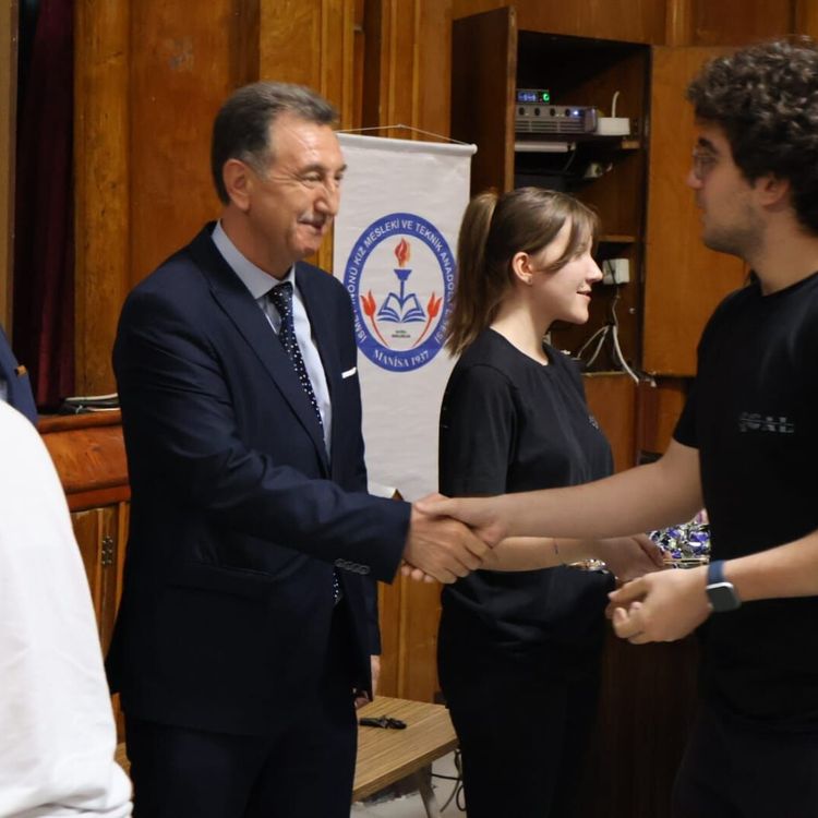 5. Geleneksel Din Bilgisi Bilgi Yarışmasında şampiyon OKÇULAR
