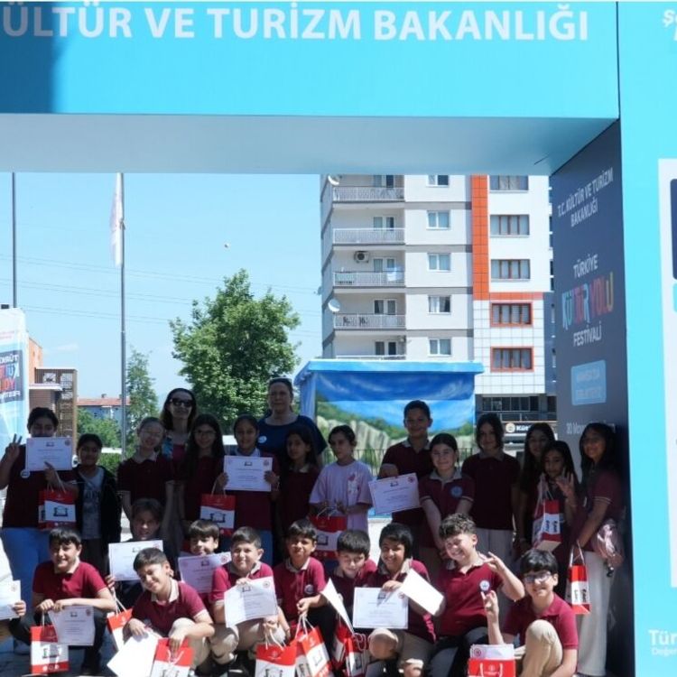 Manisa Kültür Yolu Festivali’nde Genç Sesler ve Geleneksel Miras Coşkusu