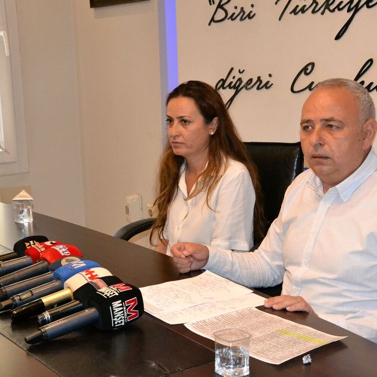 CHP Manisa’dan Muhittin Böcek’in "950 Bin Euro" İddiasına Sert Yanıt: "Vefat Etmiş Bir İnsan Üzerinden İftira Atılıyor"