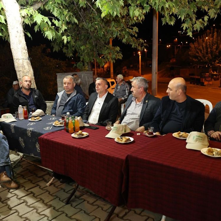 Başkan Şimşek Çınarlıkuyu’da Vatandaşın Taleplerini Dinledi