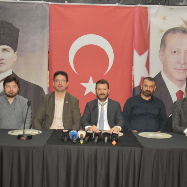Türk Ocakları Manisa Şubesi Basınla Buluştu: "Siyasete Değil, Millete Hizmet Ediyoruz"