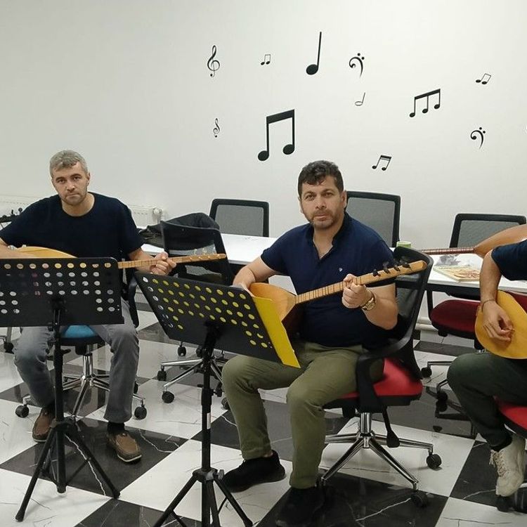 Şehzadeler Belediyesi'nden Müzik Tutkunlarına Müjde: Enstrüman Kursu Başvuruları Başlıyor