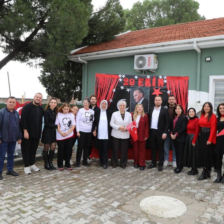 Şehzadeler’de Cumhuriyet Coşkusu Engelsiz Yüreklerle Taçlandı
