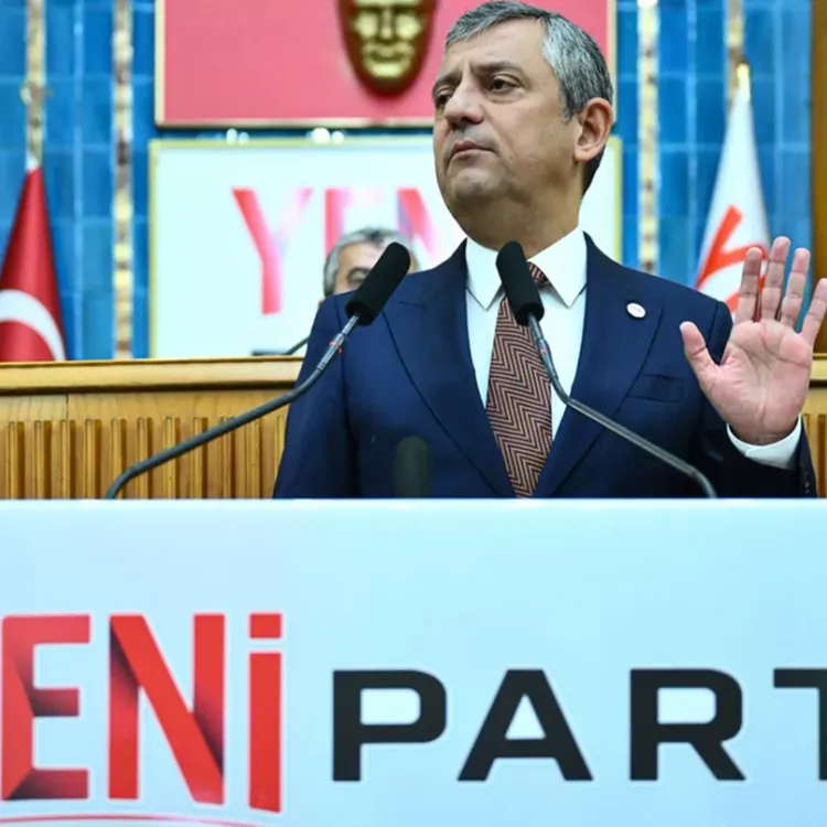 AYM SON NOKTAYI KOYDU: YENİ PARTİ İSMİ KALIYOR