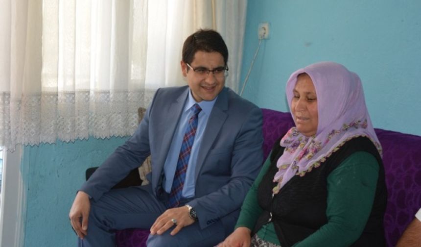 YENİ KAYMAKAMDAN ÇAT KAPI ZİYARET