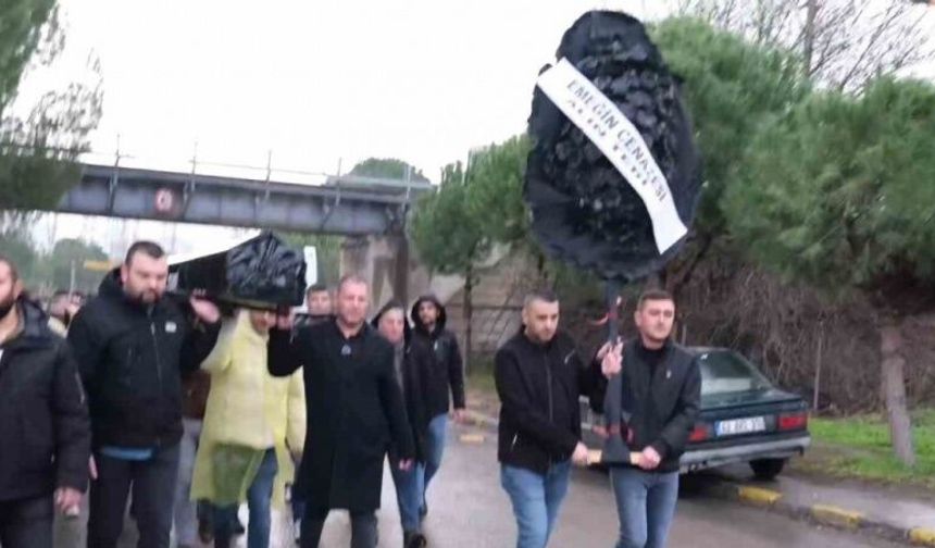 TORKU’ya siyah tabutlu eylem