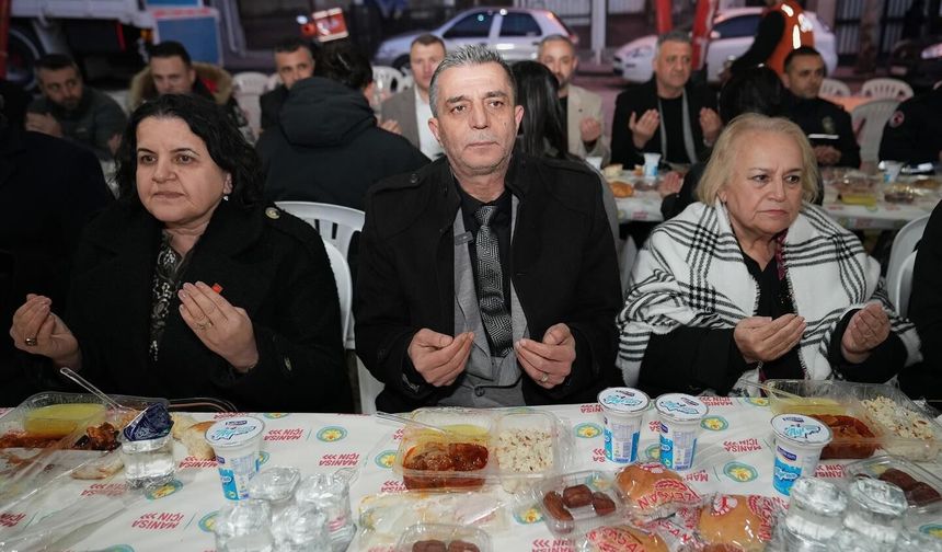 ŞEHZADELER BELEDİYESİ’NDEN ALAYBEY’DE KARDEŞLİK SOFRASI