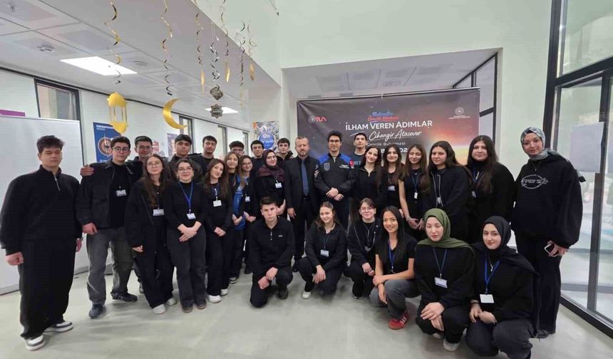 Atasever, Bolvadinli gençler ile bir araya geldi