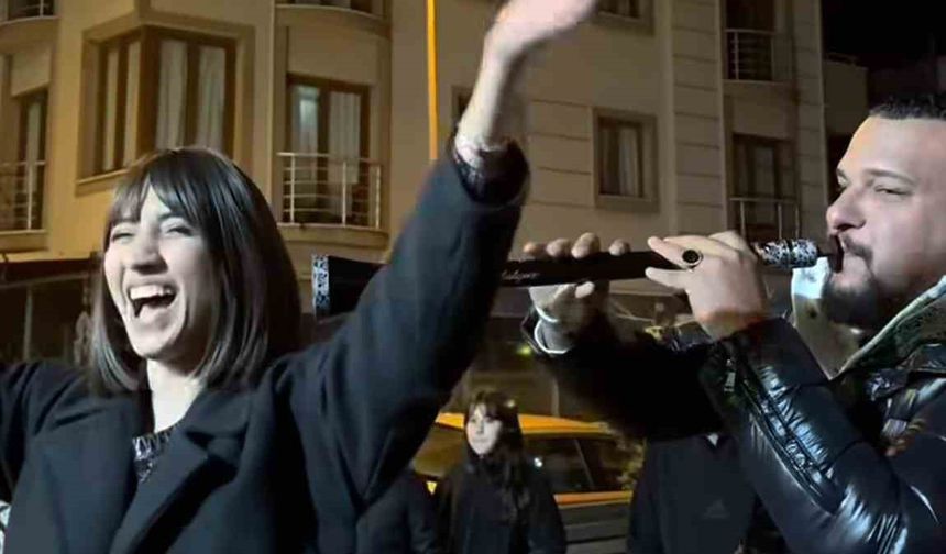 Kanseri yendi, davul-zurna ile kutladı