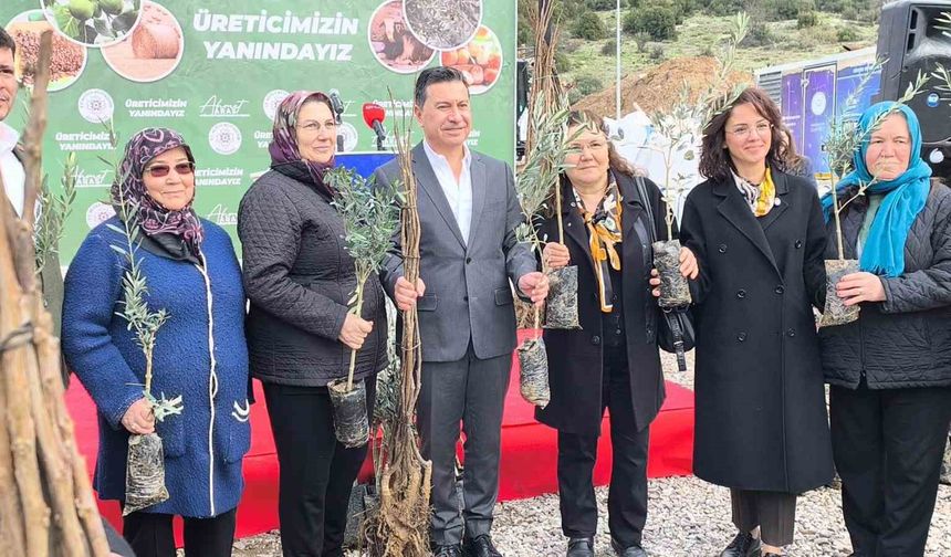 Muğla'da toprak gelecekle buluşuyor: '50 bin fidan üreticiye teslim edildi'