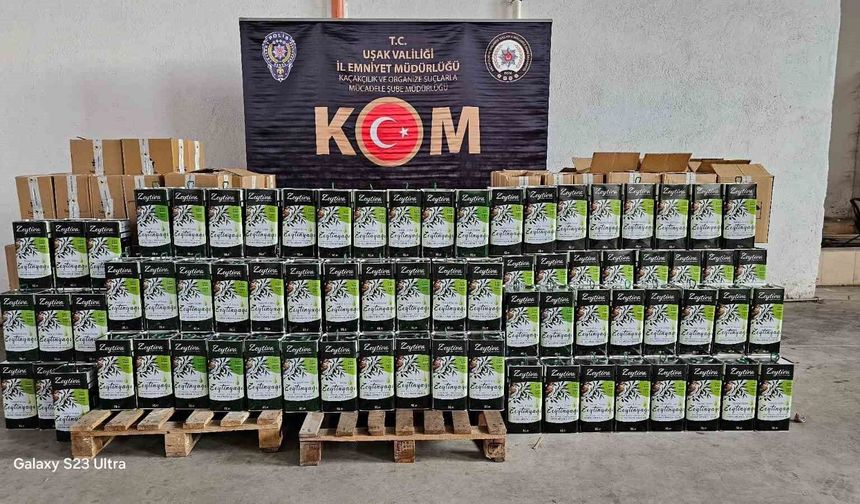 Uşak'ta 382 teneke karışımlı zeytinyağı ele geçirildi
