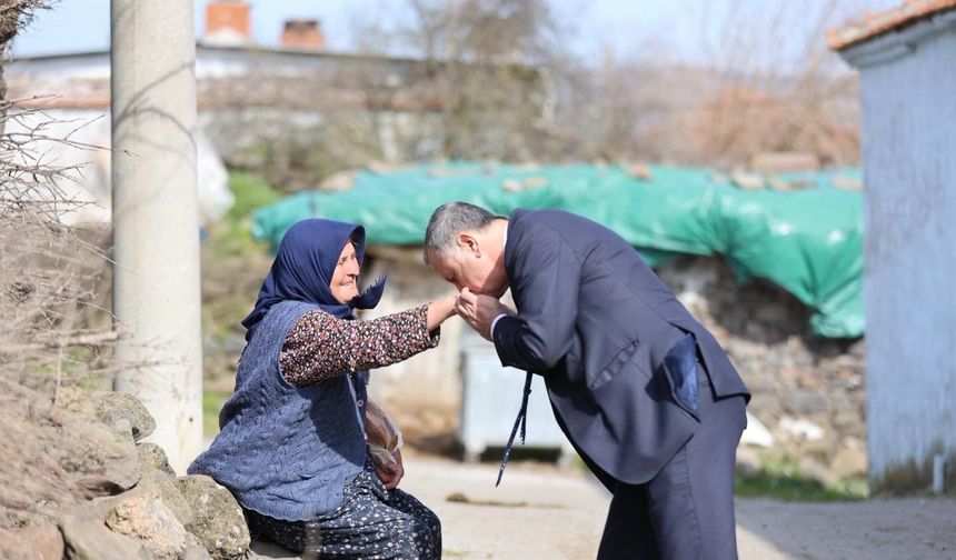 Başkan Balaban Yuntdağı'nda vatandaşlarla bayramlaştı