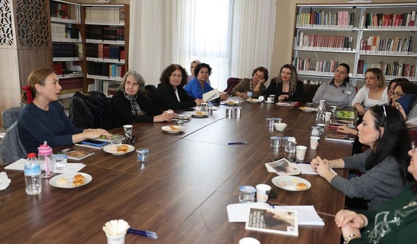Şehzadeler'de 'Kitap, kahve ve Kurabiye' buluşmasıyla başladı