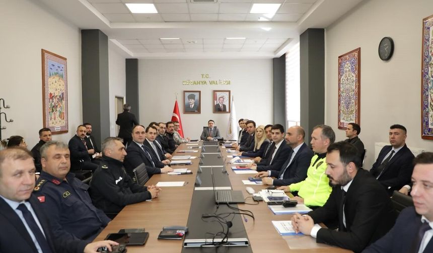 Vali Işın: 'Tüm tedbirler titizlikle uygulanmaya devam edecek'