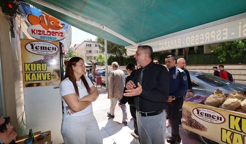 Başkan Şimşek esnafın istek ve önerilerini yerinde dinledi