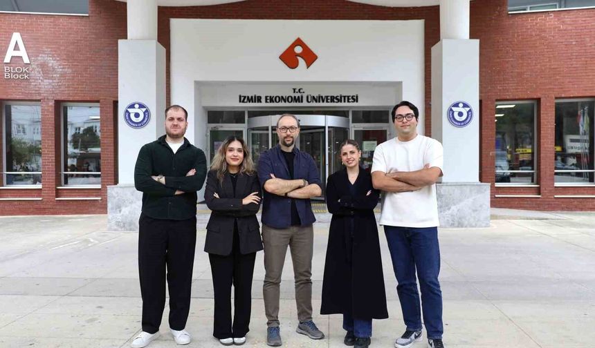 İEÜ'lü gençler, 27 katlı ofis tasarımıyla finale kaldılar