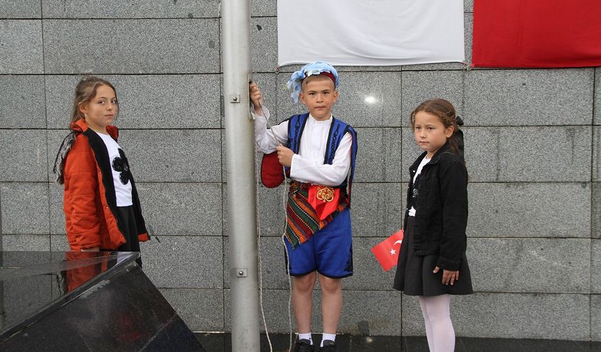 Manisa ilçelerinde 23 Nisan coşkusu