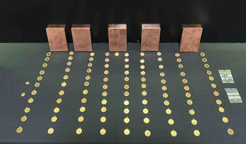 Yüzlerce sahte altın ile yakalandılar