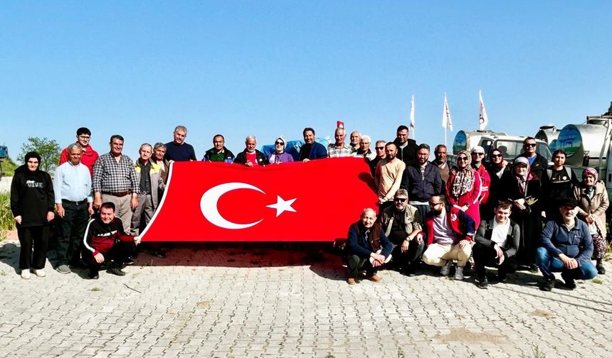 Geleneksel Umur Baba Dağı Yürüyüşü Keyifli Bir Güneşli Günde Gerçekleştirildi
