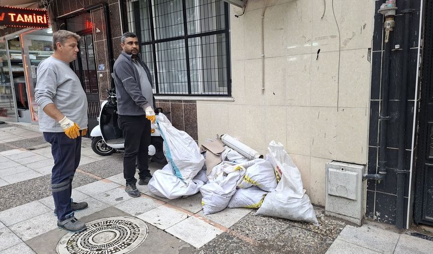 Şehzadeler Belediyesi'nden Moloz Atıkları İçin Uyarı: Çevreye Gelişigüzel Bırakmayın!