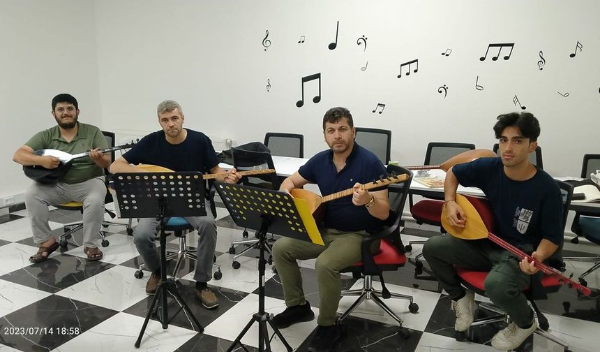 Şehzadeler Belediyesi'nden Müzik Tutkunlarına Müjde: Enstrüman Kursu Başvuruları Başlıyor