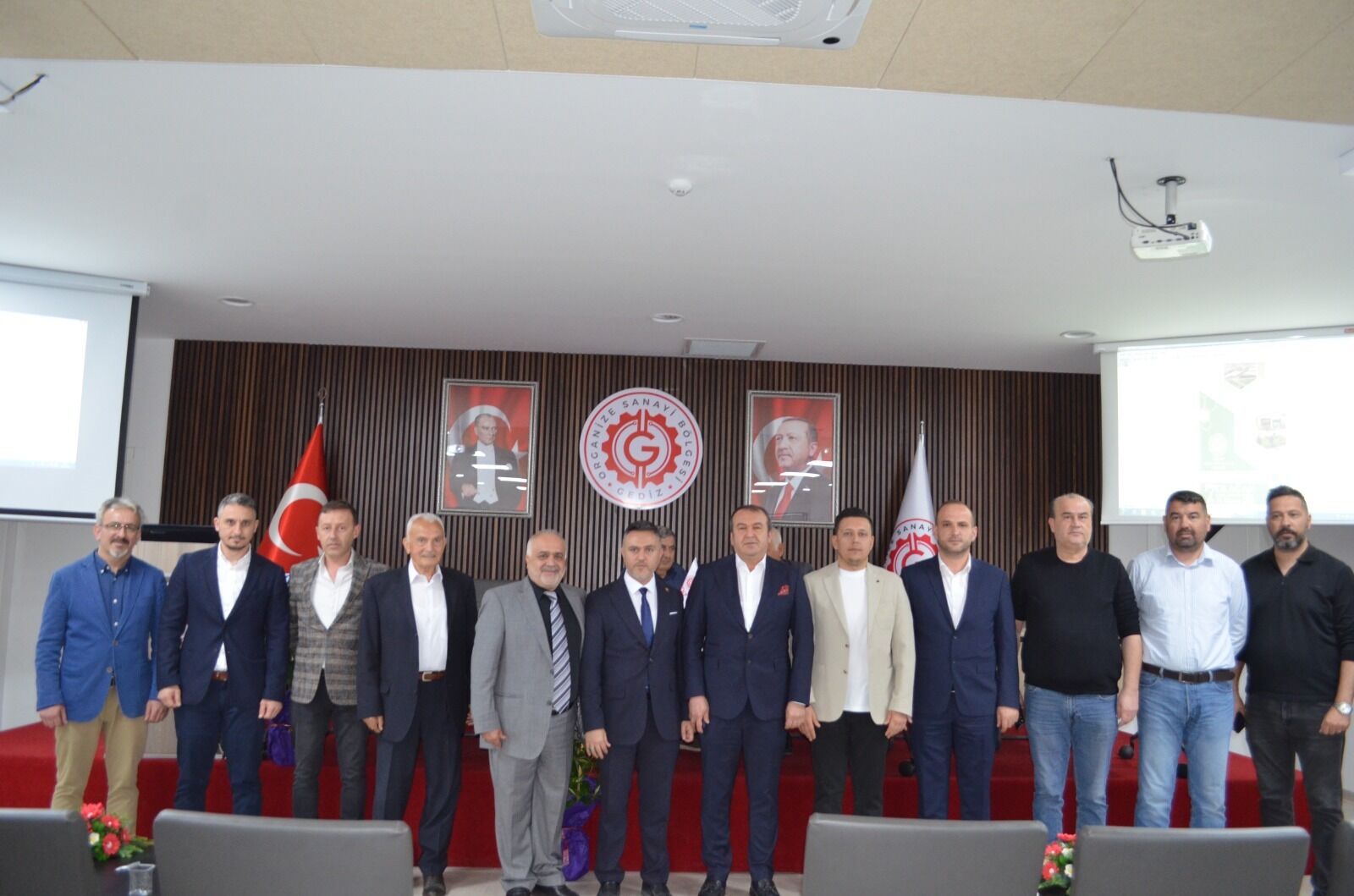 KÜTAHYA GEDİZ OSB YÖNETİMİ DEĞİŞTİ. YENİ BAŞKAN YUNUS ALTINGEMİ