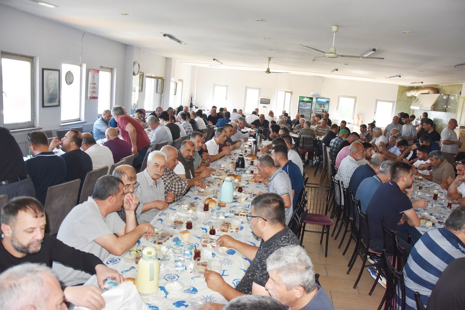 Manisa Kamyoncular Kooperatifi'nden Bayramlaşma Programı