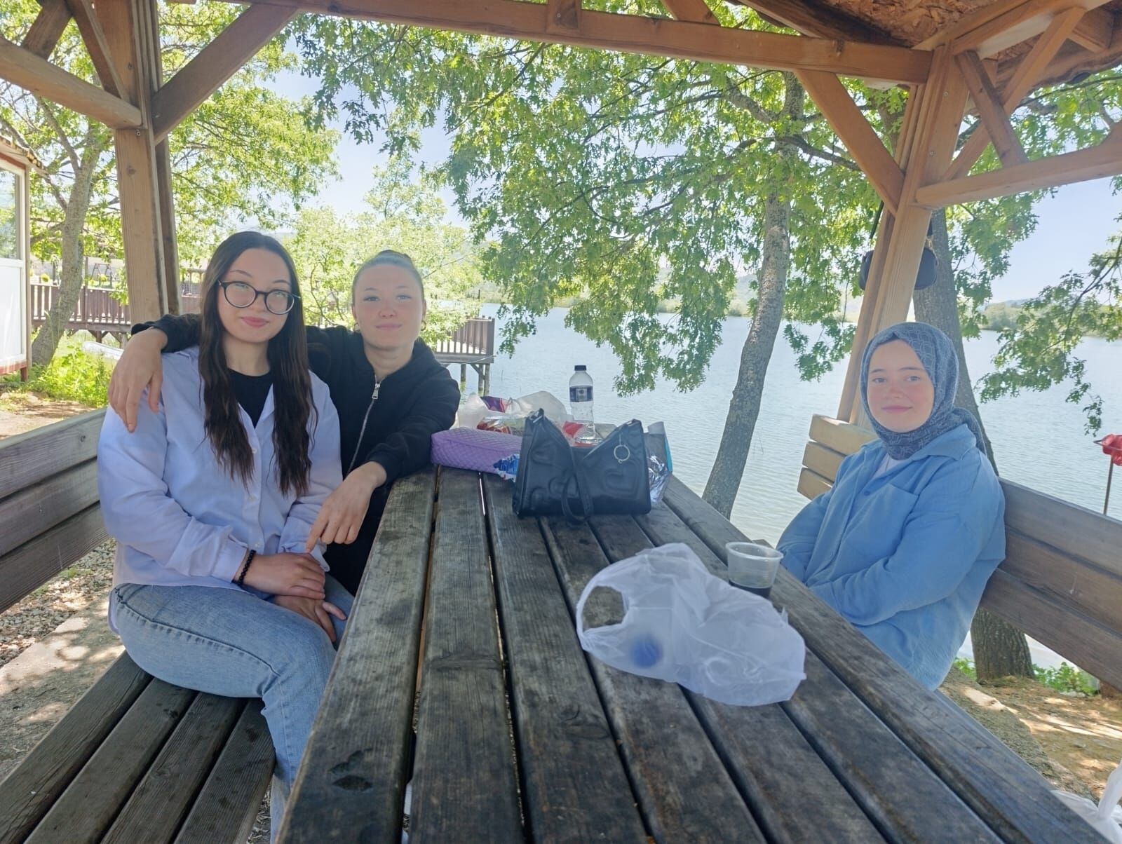 BÜYÜLÜ GÜZELLİĞİ İLE SİMAV KUŞU GÖLETİ YAZ SEZONUNA HAZIR