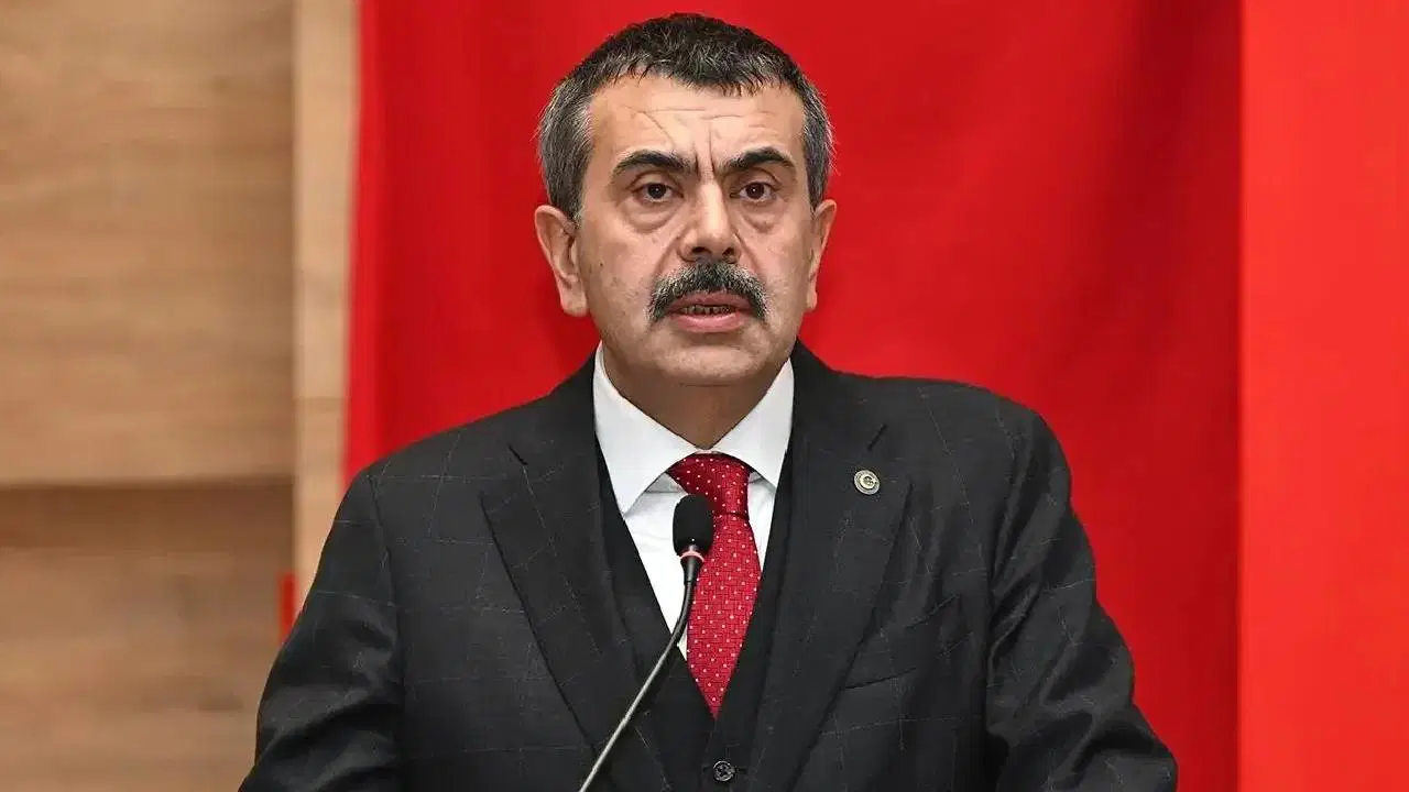 Bakan Tekin’den 10 Kasım’a Sınav Konulmasına Tepkilere Yanıt: "Törene Gelmelerini Sağlamış Olduk"