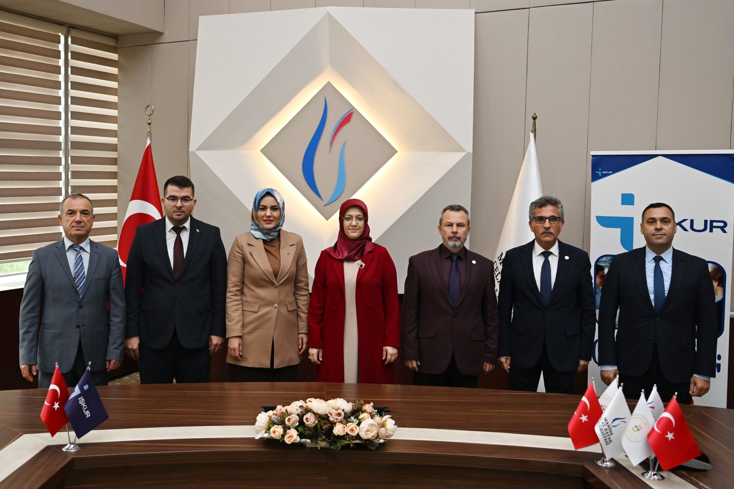 MCBÜ ve İŞKUR’dan Dev İş Birliği: 1.630 Öğrenciye İş Deneyimi Fırsatı