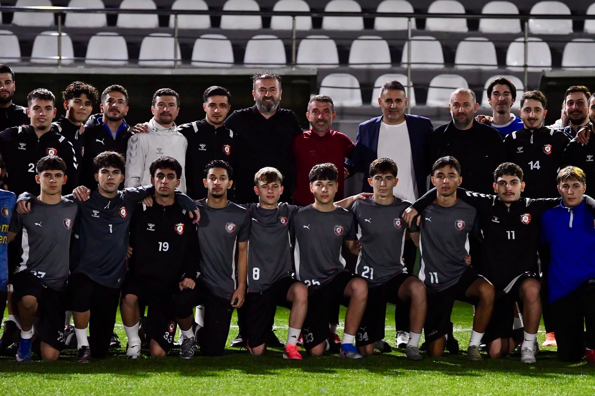 YILDIZSPOR 45 FK’DA BİRLİK VE BERABERLİK BULUŞMASI: BAŞKANLARDAN TAKIMA MORAL ZİYARETİ