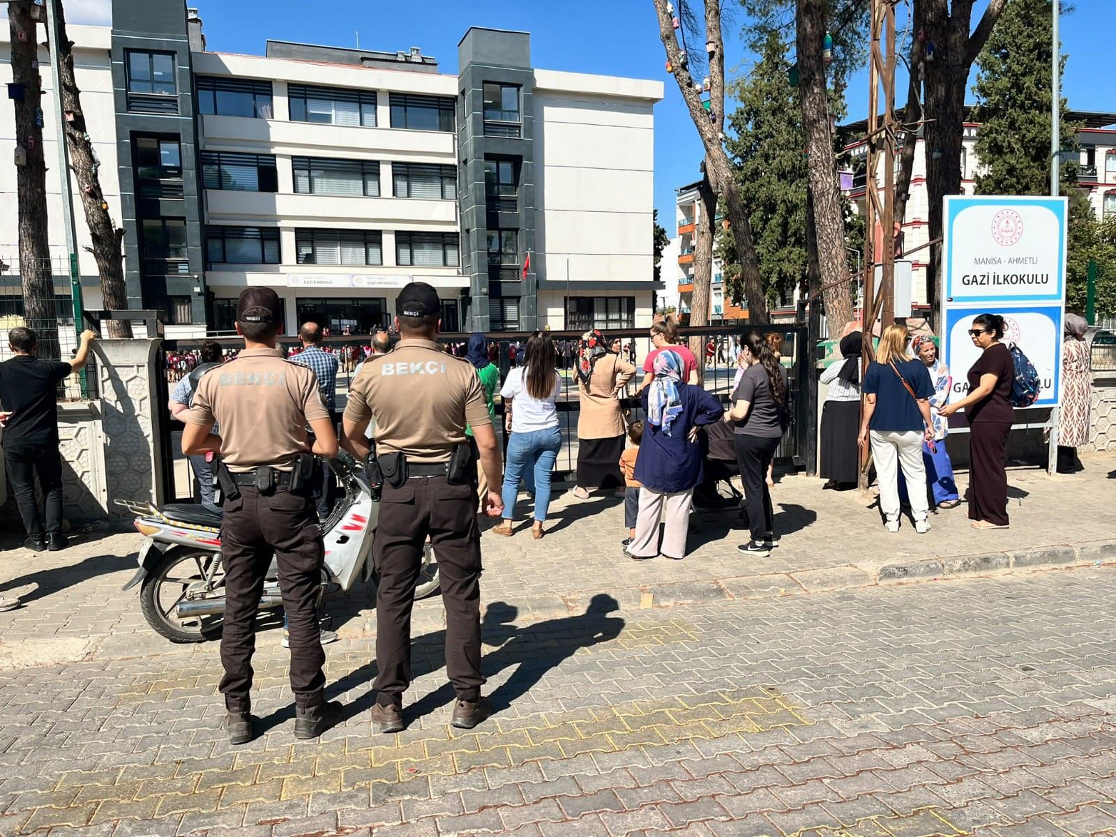 Manisa'da Okul Güvenliği İçin Dev Seferberlik: 8 Bin Personel Sahada